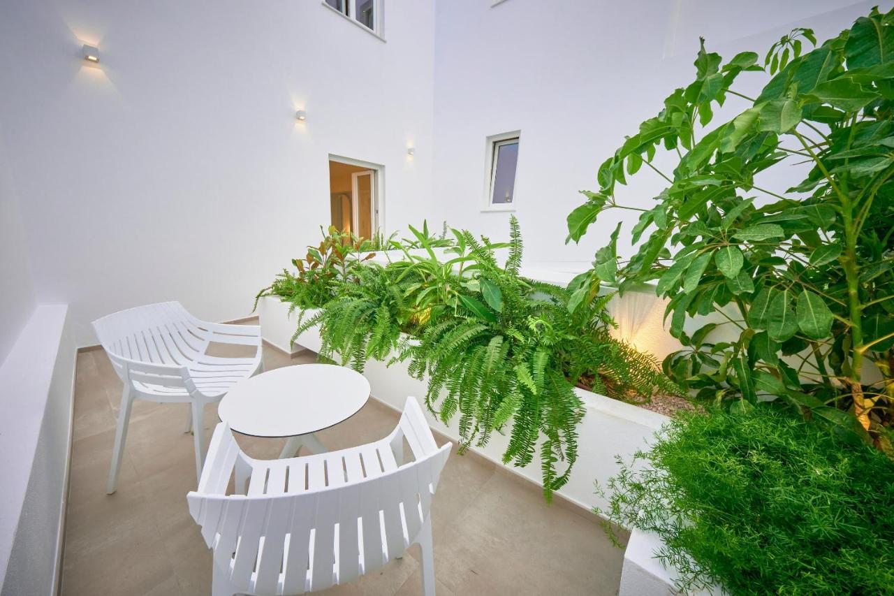 Hotel Leonor Conil Конил-де-ла-Фронтера Екстериор снимка