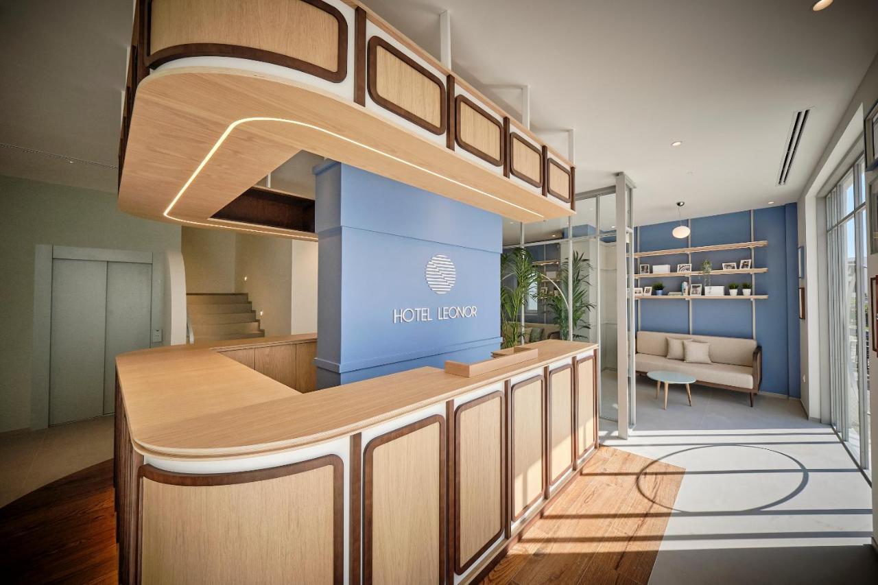Hotel Leonor Conil Конил-де-ла-Фронтера Екстериор снимка
